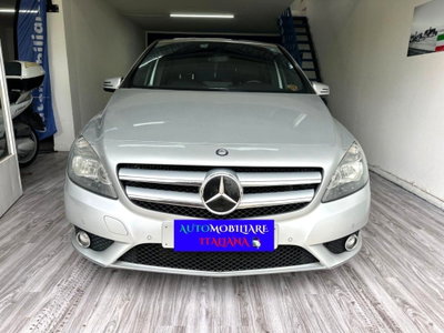 Mercedes-Benz Classe B 180 Premium (2)