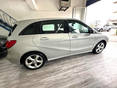 Mercedes-Benz Classe B 180 Premium (6)