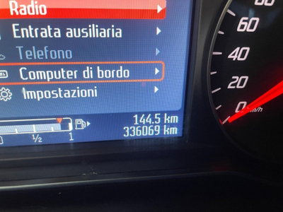 Ford Mondeo Station Wagon 2.0 TDCi 163 CV Station Wagon Titanium (18)