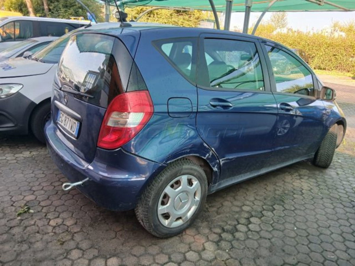 Mercedes-Benz Classe A 160 AUTOMATIC (5)