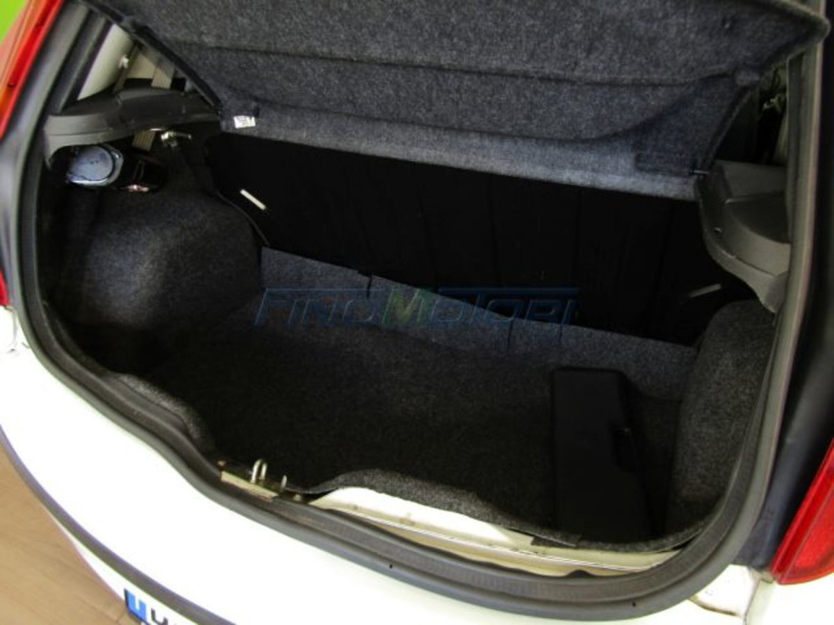 Fiat Punto Classic 1.2 5 porte Active (16)