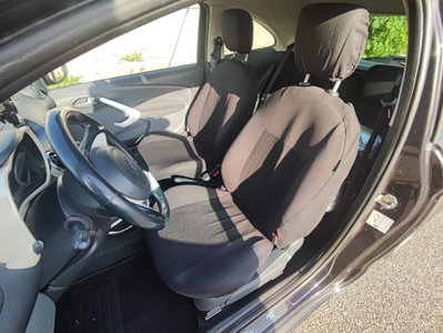 Ford Ka 1.2 8V 69CV Titanium (10)