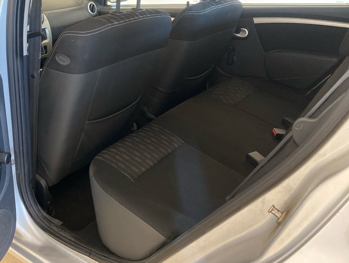 Dacia Sandero 1.2 16V Story (3)