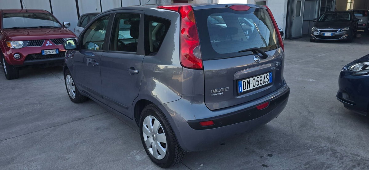 Nissan Note 1.4 16V Visia (2)
