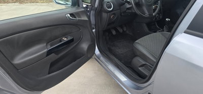 Opel Corsa 1.3 CDTI 75CV 5 porte Club (16)