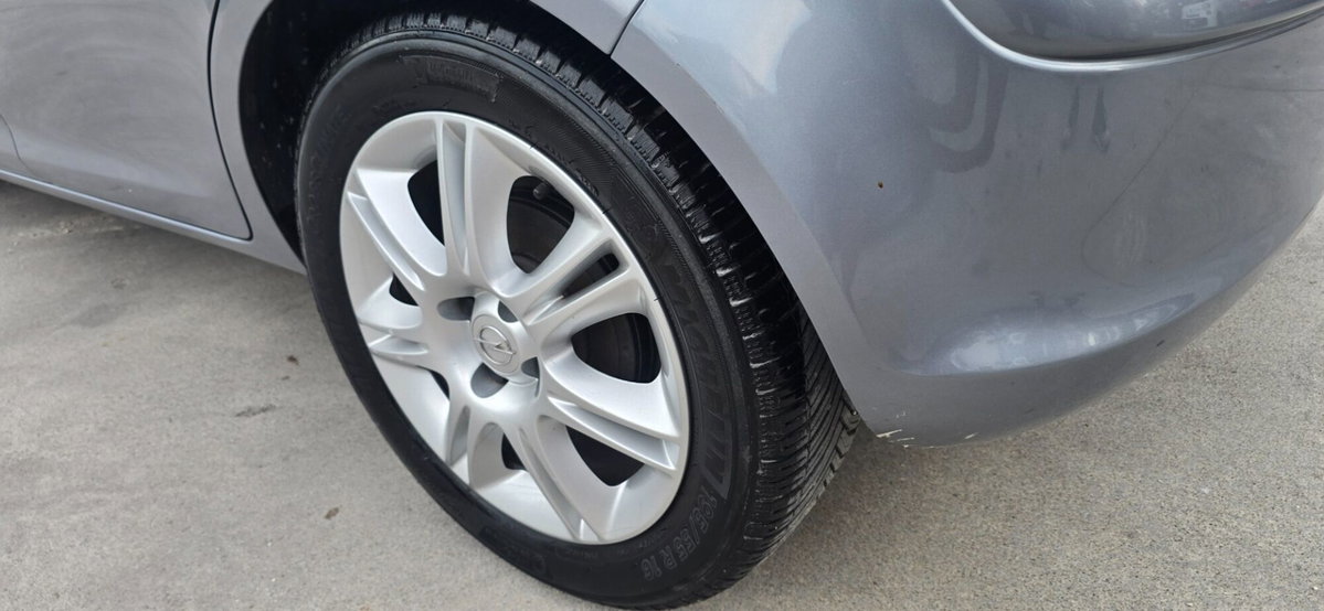 Opel Corsa 1.3 CDTI 75CV 5 porte Club (18)