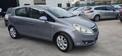 Opel Corsa 1.3 CDTI 75CV 5 porte Club (2)