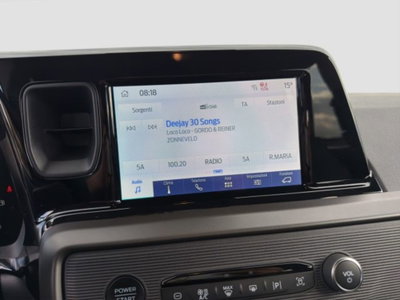 Ford Tourneo Courier 1.0 ecoboost 125cv Titanium powershift (17)