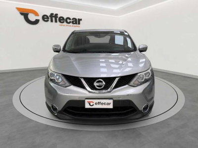 Nissan Qashqai 1.6 dCi DPF Tekna (2)