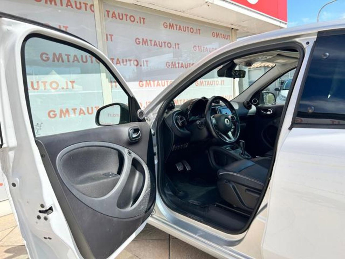 smart forfour forfour BRABUS 0.9 Turbo twinamic (11)