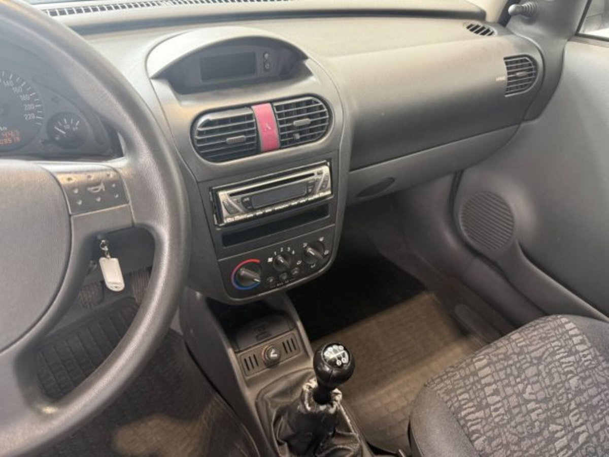 Opel Corsa 1.2i 16V cat 5 porte 'Njoy (10)