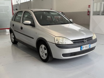 Opel Corsa 1.2i 16V cat 5 porte 'Njoy (3)
