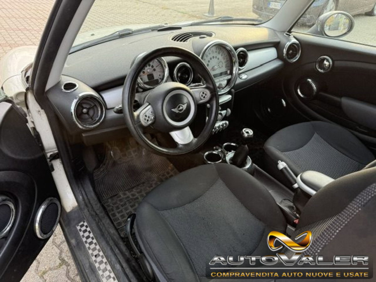 MINI Mini Clubman 1.6 16V Cooper D Clubman (12)