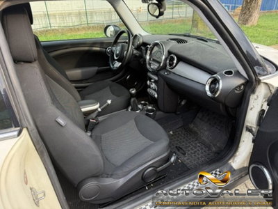 MINI Mini Clubman 1.6 16V Cooper D Clubman (9)