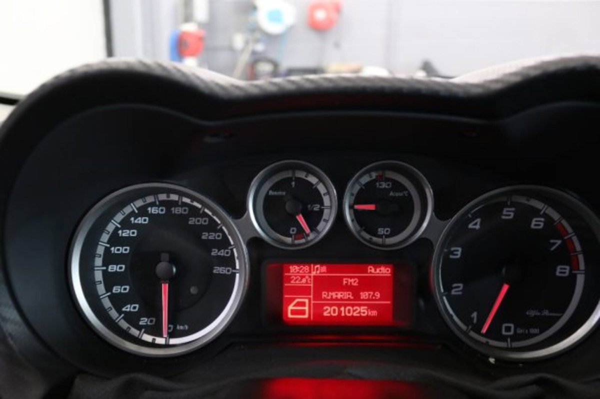 Alfa Romeo MiTo 1.4 105 CV M.air S&S Distinctive (12)