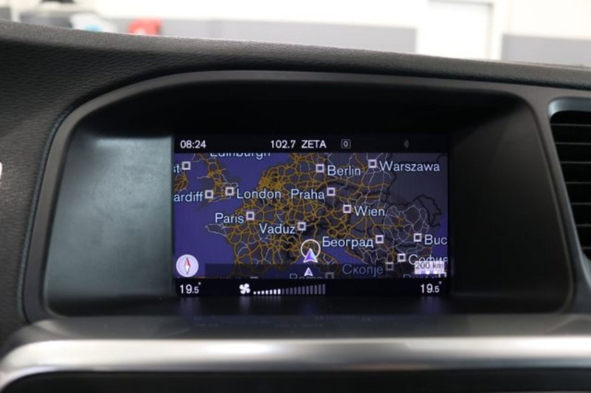 Volvo V60 D3 Momentum Business (13)