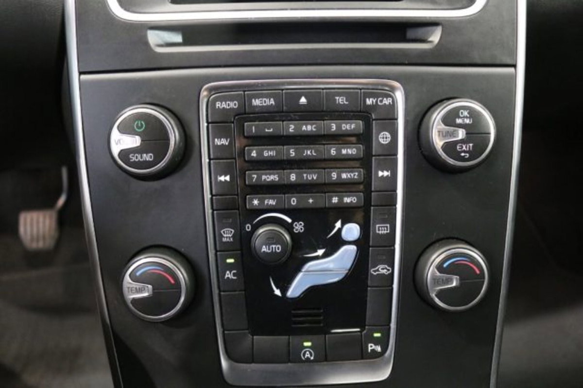 Volvo V60 D3 Momentum Business (14)