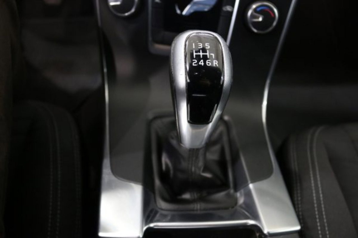 Volvo V60 D3 Momentum Business (15)