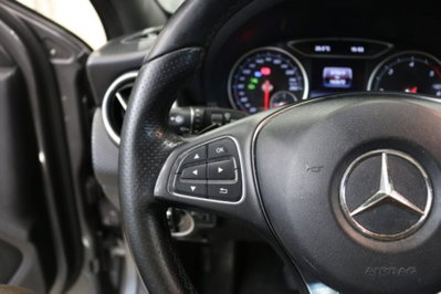 Mercedes-Benz Classe A 180 d Automatic Premium (9)