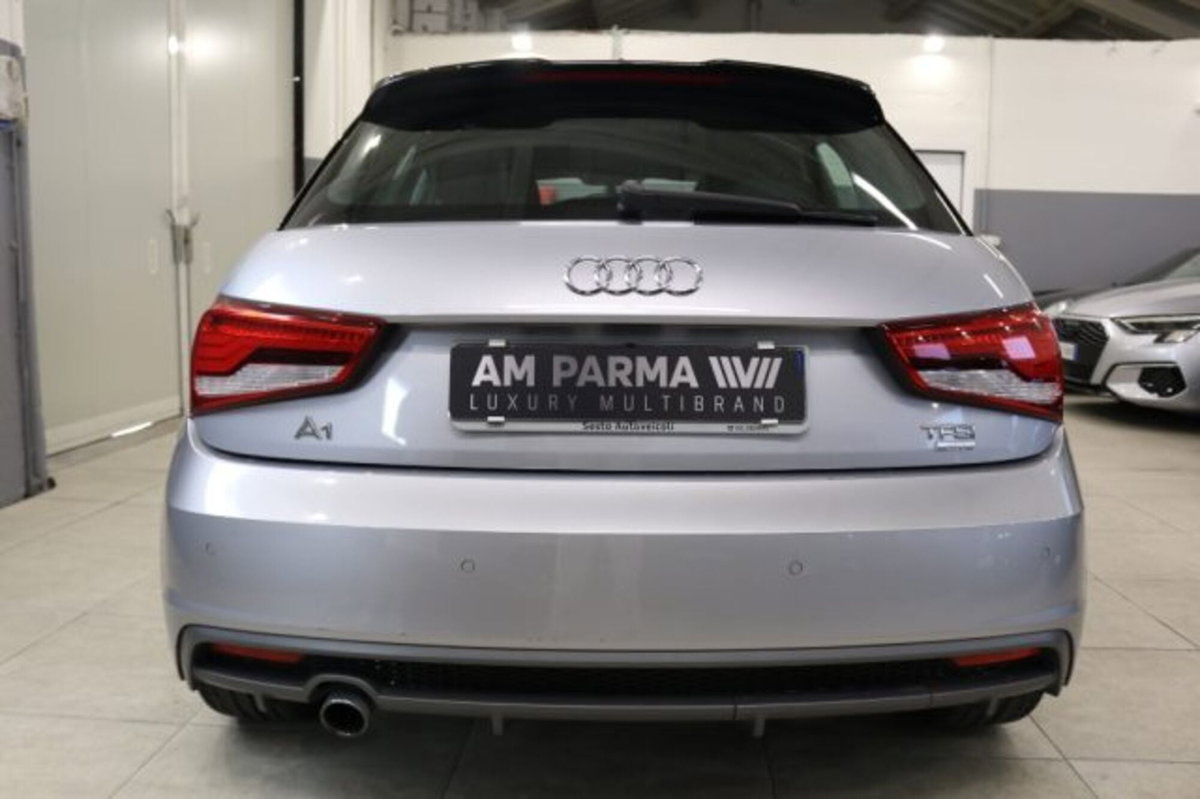 Audi A1 1.0 TFSI ultra S tronic Metal plus (5)