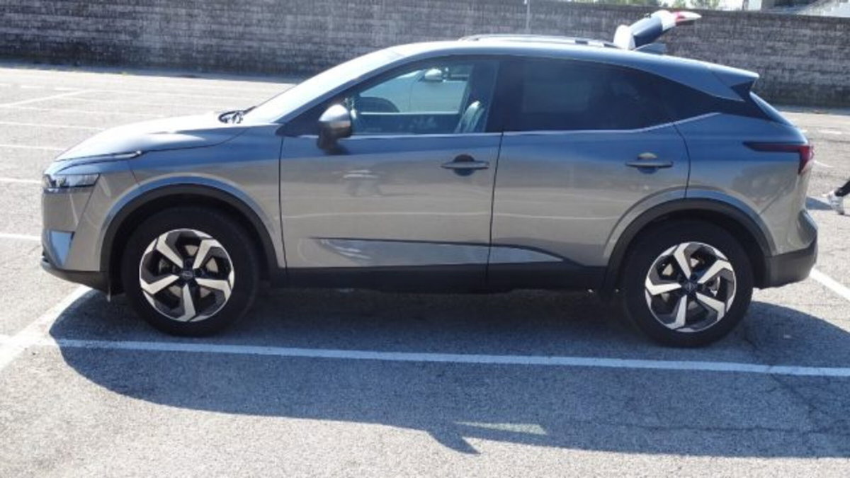 Nissan Qashqai MHEV 158 CV Xtronic N-Style (4)