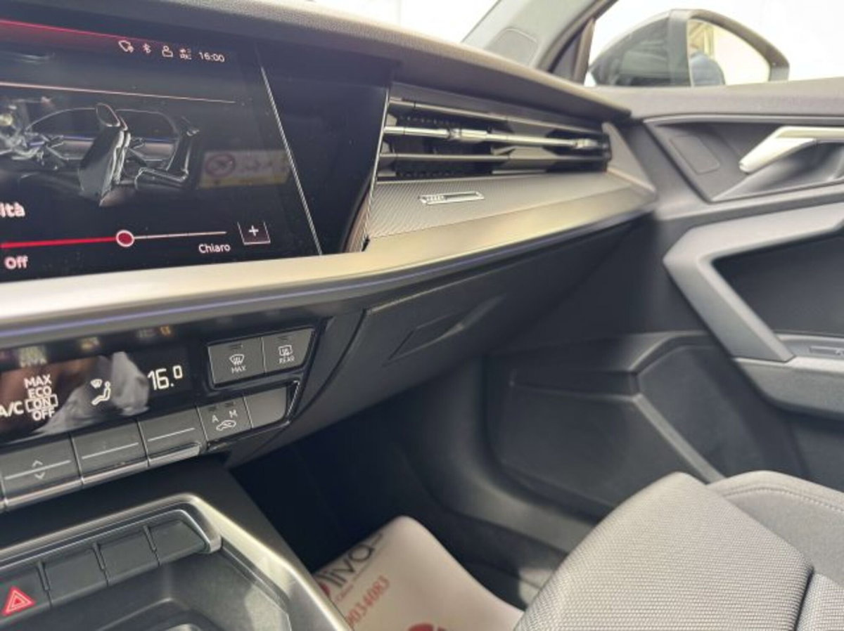 Audi A3 Sportback 2.0 tdi Business 150cv s-tronic (14)