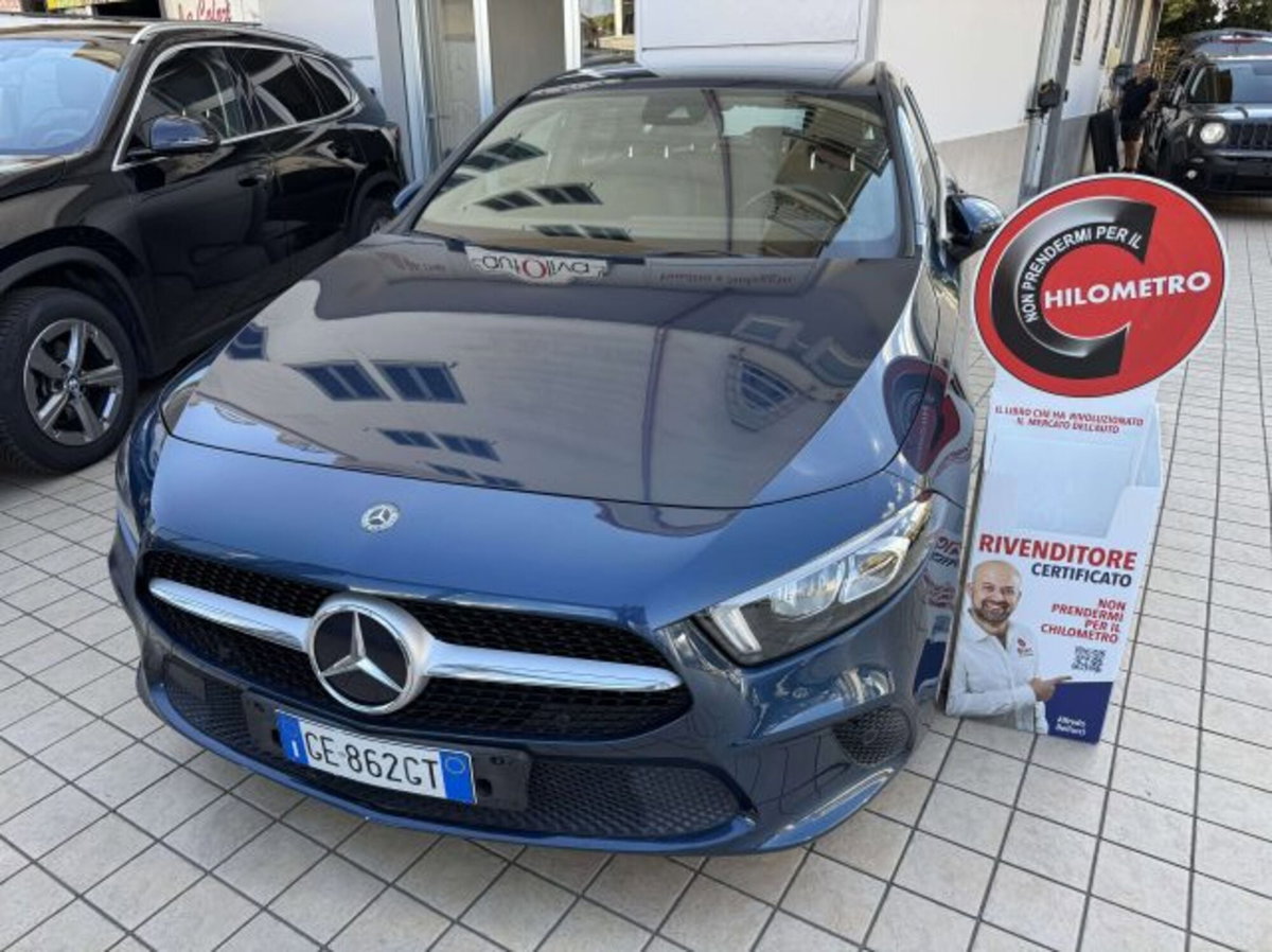 Mercedes-Benz Classe A Sedan 180 d 4p. Sport