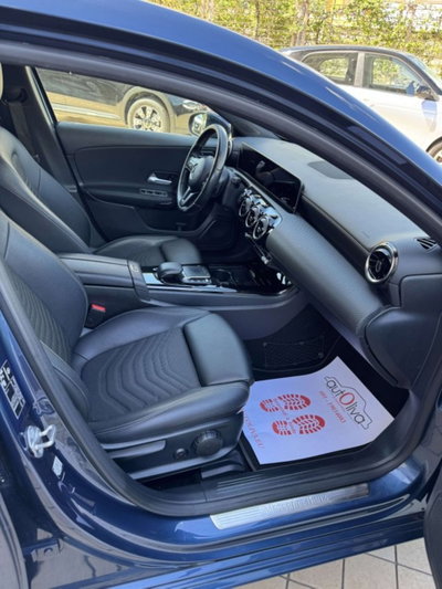 Mercedes-Benz Classe A Sedan 180 d 4p. Sport (5)