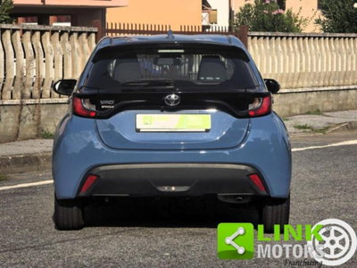 Toyota Yaris 1.0 5 porte Active (2)