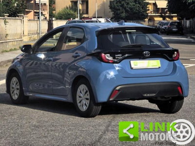 Toyota Yaris 1.0 5 porte Active (3)