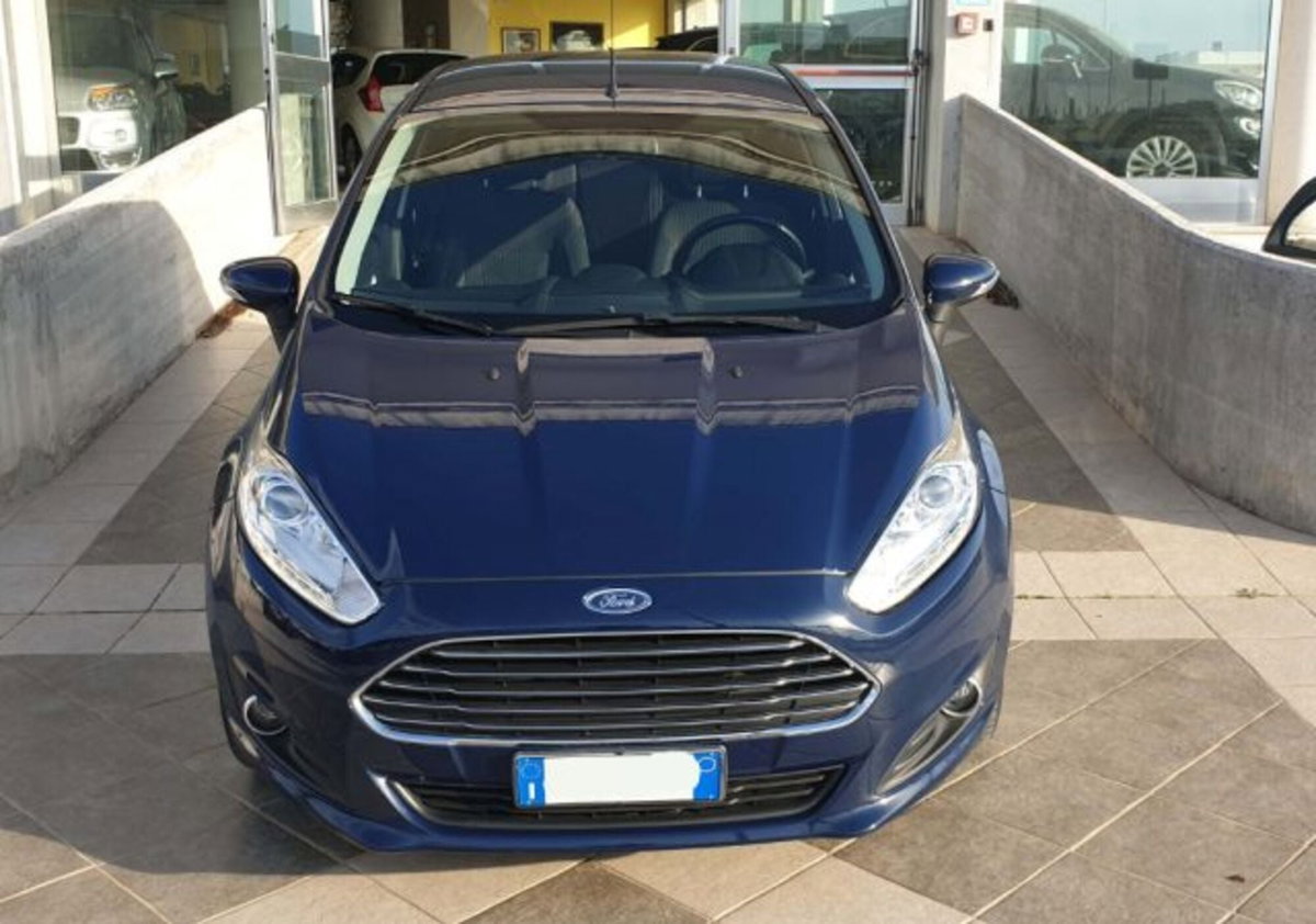Ford Fiesta 1.4 5p. Bz.- GPL Titanium (2)