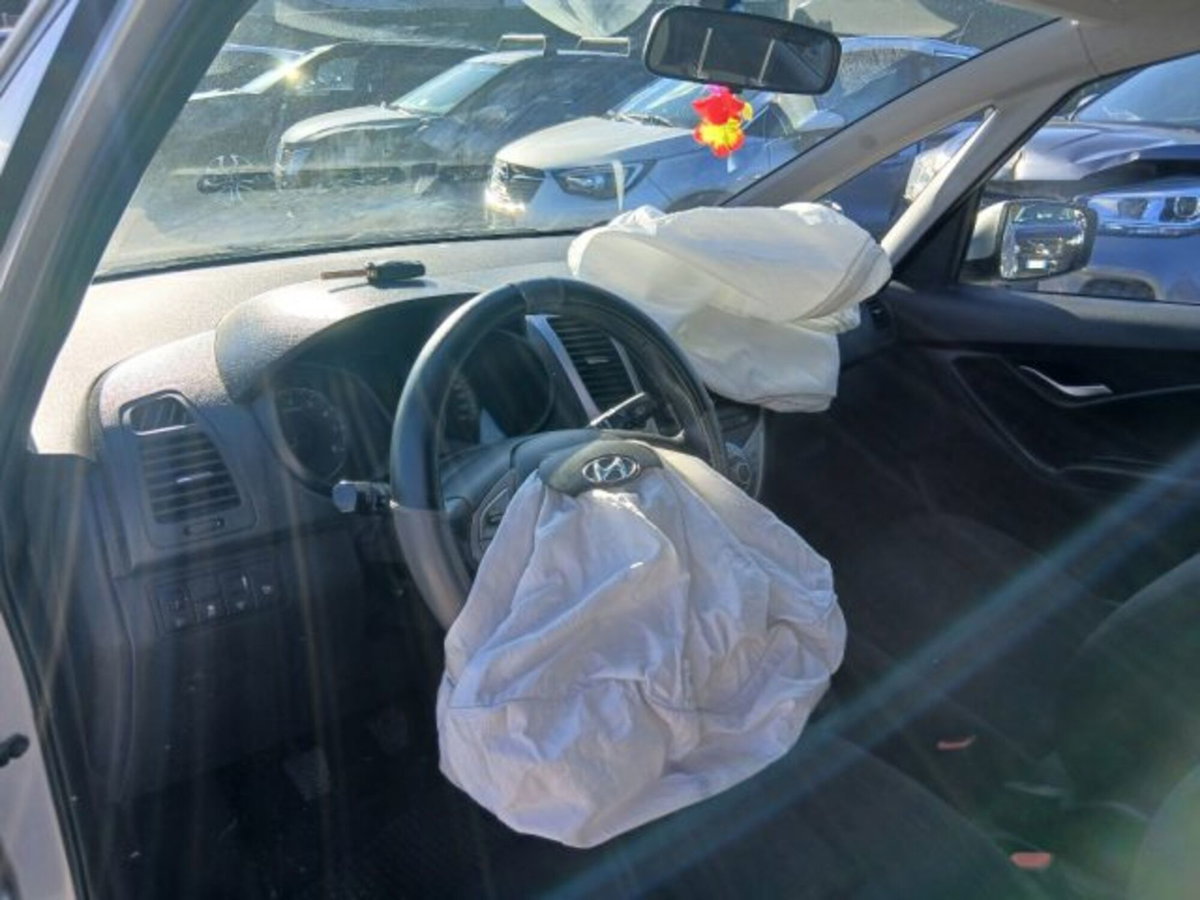 Hyundai ix20 1.4 90 CV Classic (11)