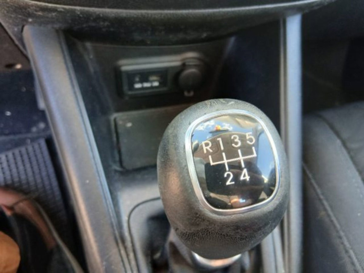 Hyundai ix20 1.4 90 CV Classic (18)