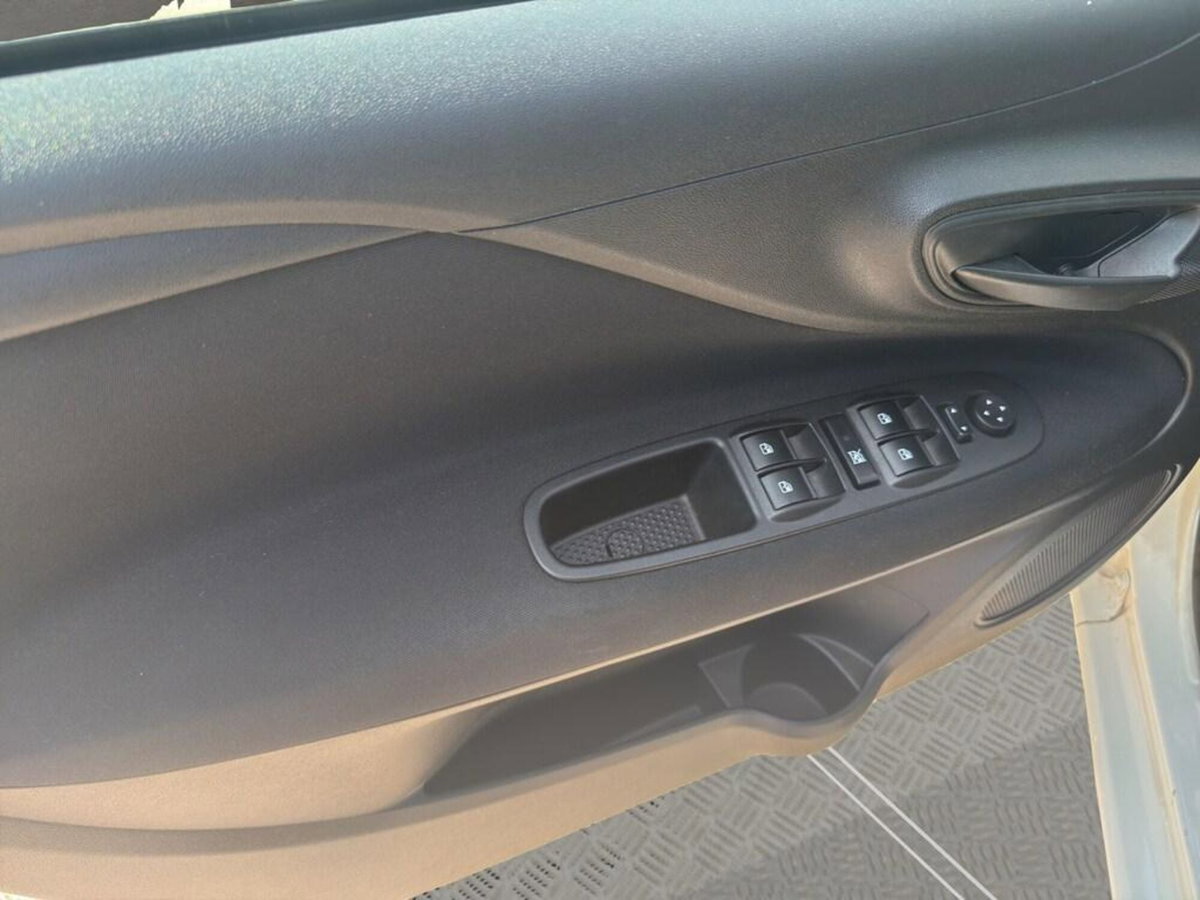 Fiat Punto 1.4 8V 5 porte Natural Power Lounge (15)