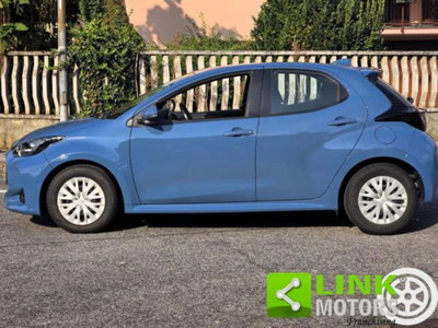 Toyota Yaris 1.0 5 porte Active (9)