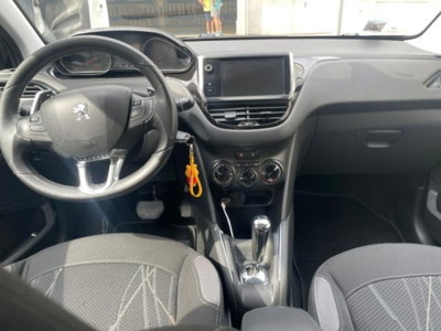 Peugeot 208 e-HDi 92 CV Stop&Start 5 porte Allure (10)