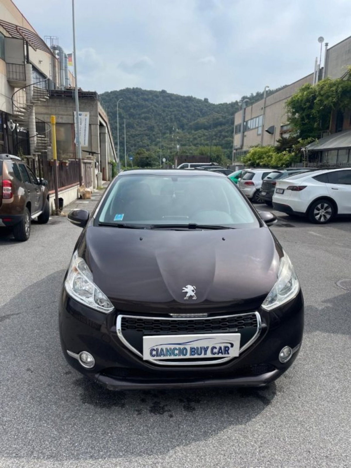 Peugeot 208 e-HDi 92 CV Stop&Start 5 porte Allure (2)