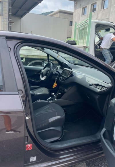 Peugeot 208 e-HDi 92 CV Stop&Start 5 porte Allure (7)
