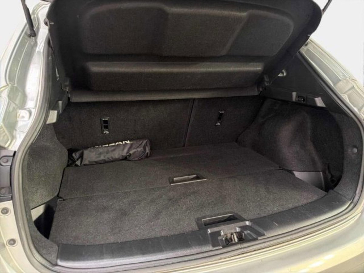 Nissan Qashqai 1.6 dCi DPF Tekna (12)