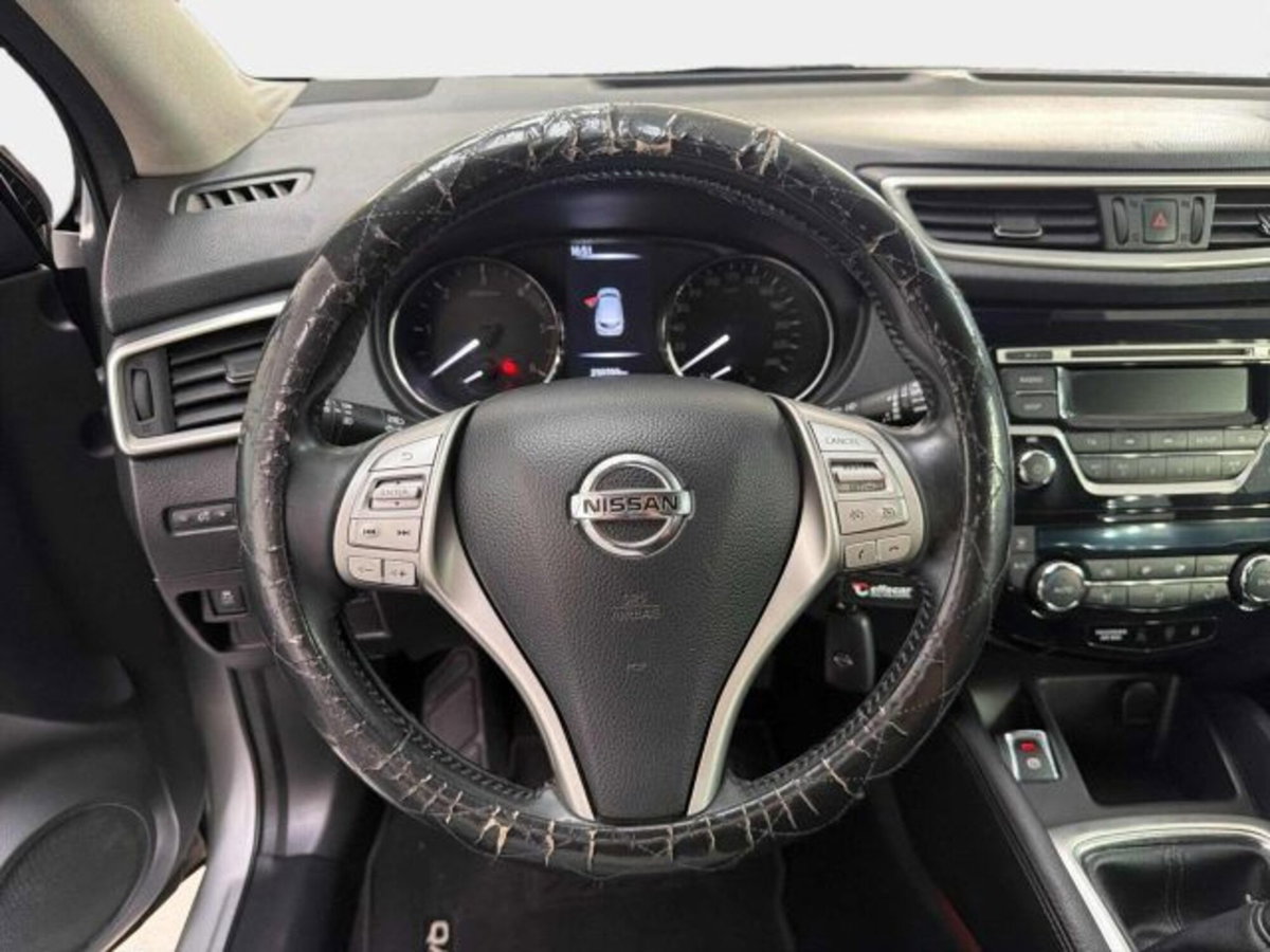 Nissan Qashqai 1.6 dCi DPF Tekna (13)