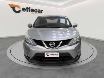 Nissan Qashqai 1.6 dCi DPF Tekna (2)