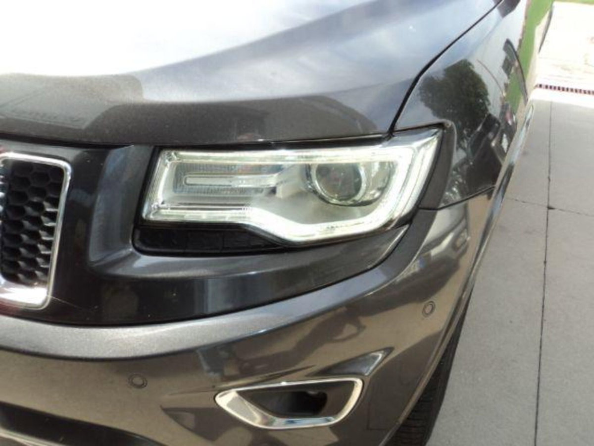 Jeep Grand Cherokee 3.0 V6 CRD 250 CV Multijet II Overland (2)