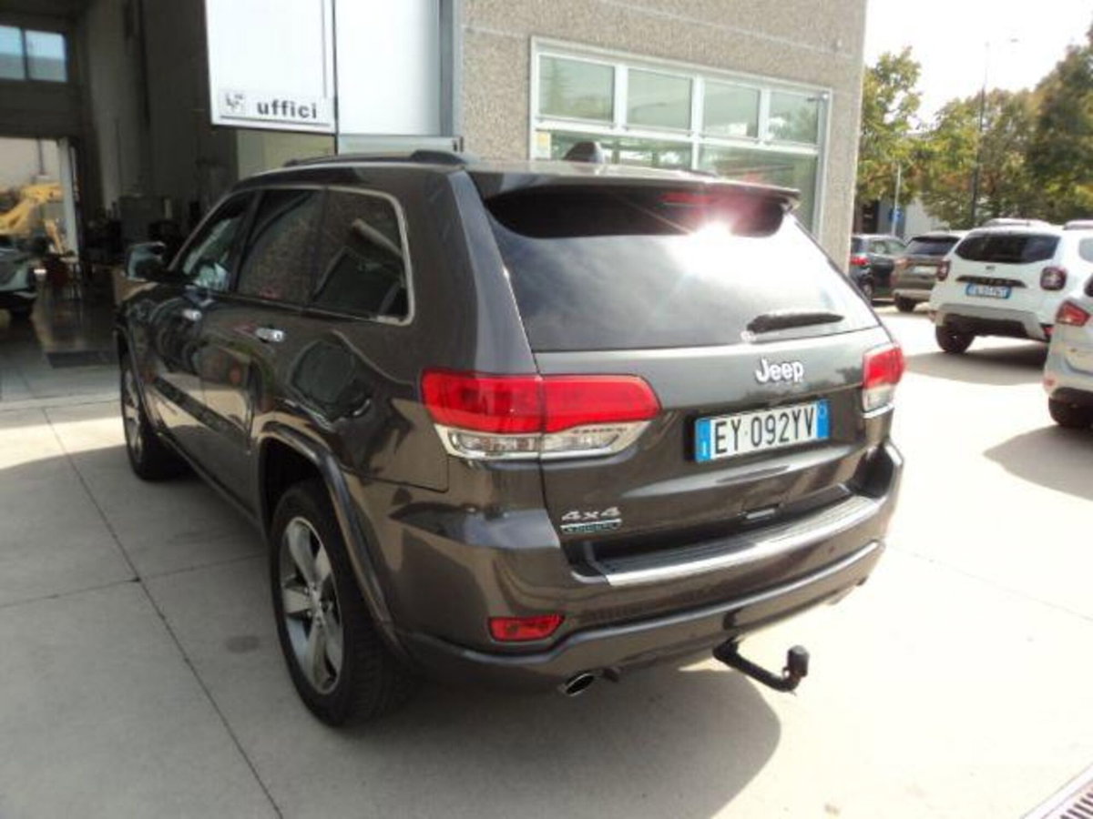 Jeep Grand Cherokee 3.0 V6 CRD 250 CV Multijet II Overland (4)