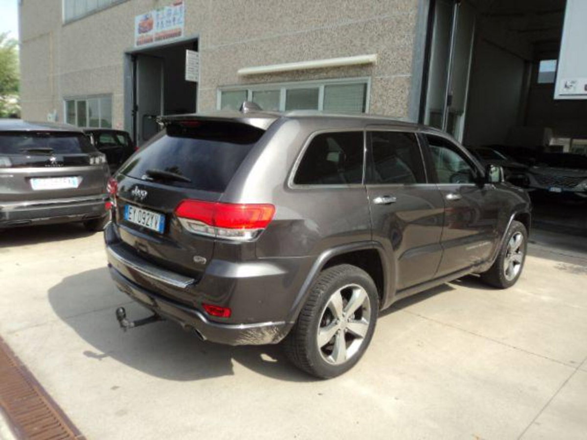 Jeep Grand Cherokee 3.0 V6 CRD 250 CV Multijet II Overland (5)