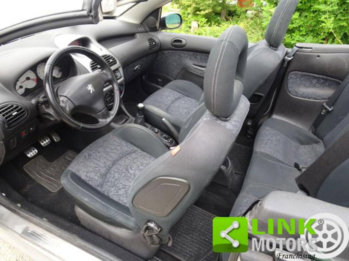 Peugeot 206 Cabrio 16V CC Quiksilver (10)