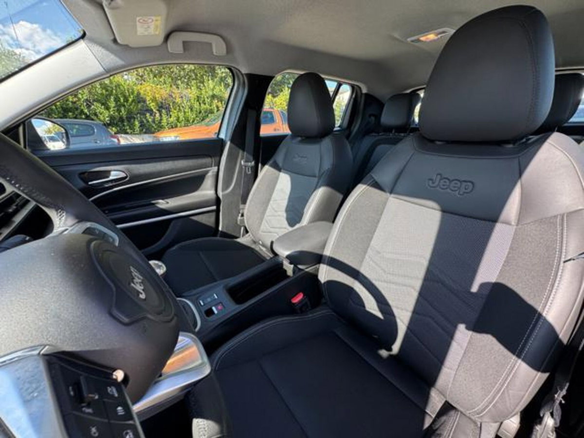 Jeep Avenger 1.2 turbo Altitude fwd 100cv (11)