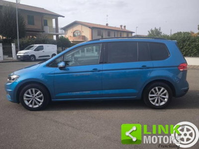 Volkswagen Touran 2.0 TDI 150 CV SCR DSG Comfortline BlueMotion Tech. (2)