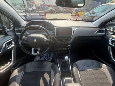 Peugeot 2008 e-HDi 115 CV Stop&Start Allure (7)