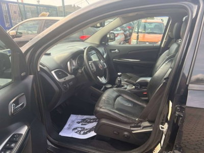 Fiat Freemont 2.0 Mjt 170 CV 4x4 Automatica Lounge (14)
