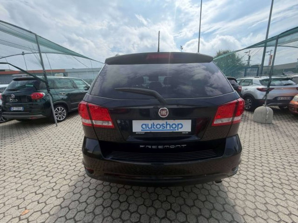 Fiat Freemont 2.0 Mjt 170 CV 4x4 Automatica Lounge (3)